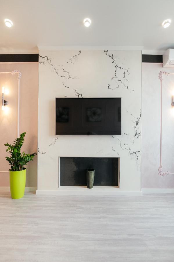 Pearl Premium Apartments 5 Kyiv Exterior photo